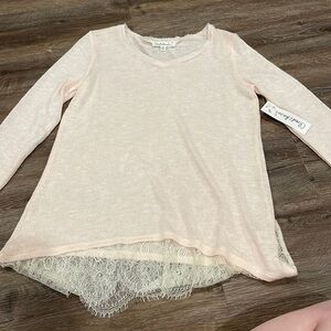 NWT Cloudchaser Women’s V-Neck with Lace - M